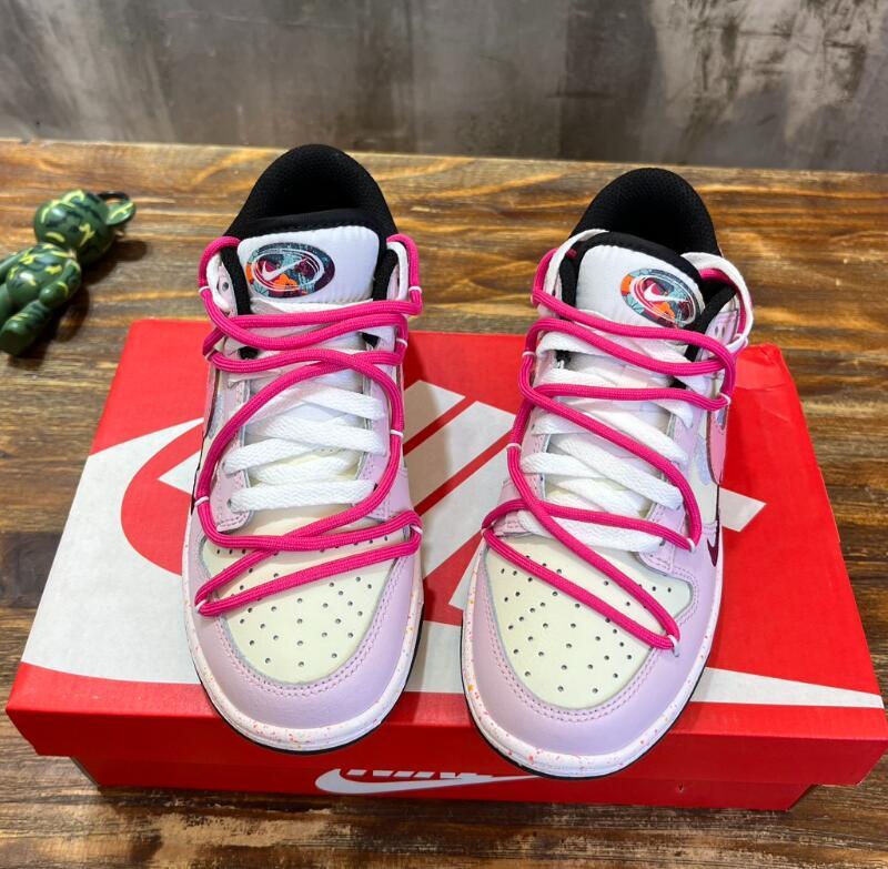 SAMC - NKE Shoes - 403