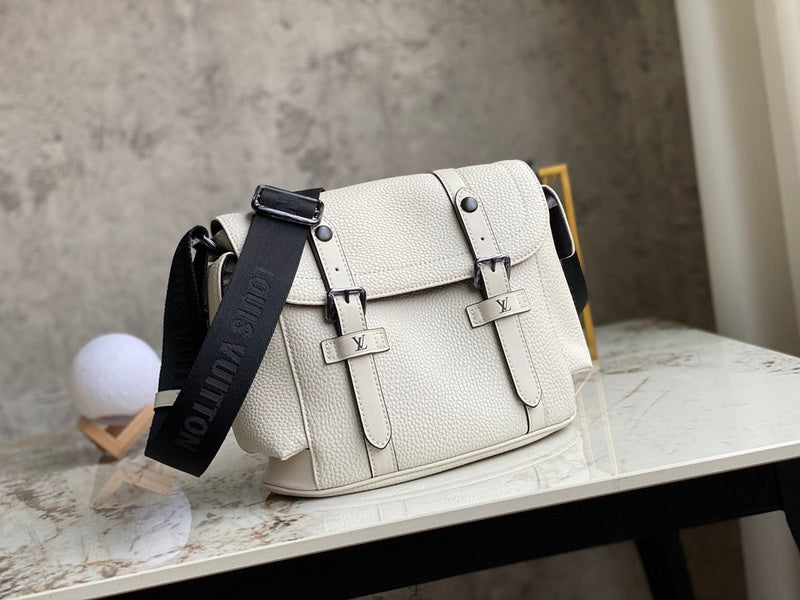 LOV2 Bags - Luxurious Bags  1210