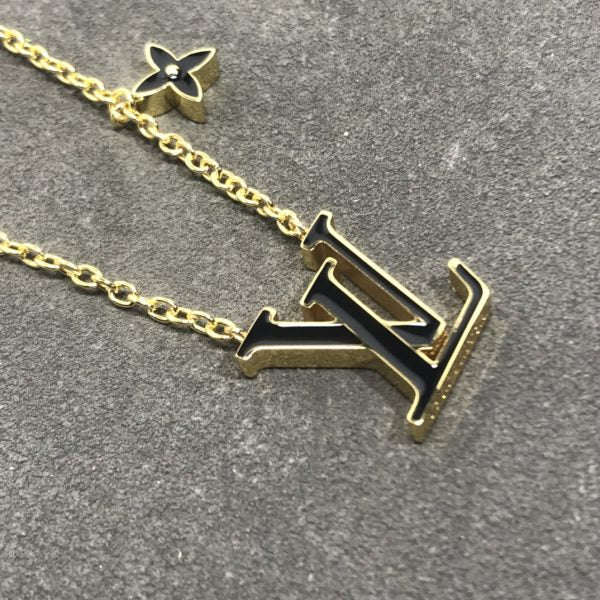 LV Necklaces 025