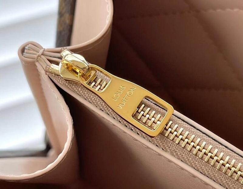 SAMC - LOV Bags - 2136