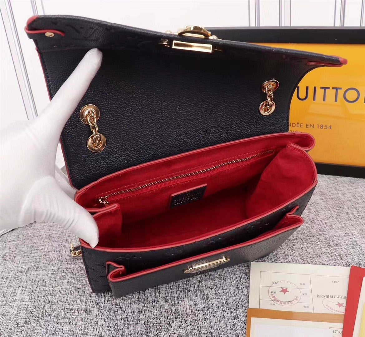 EN - New Arrival Bags LUV 274