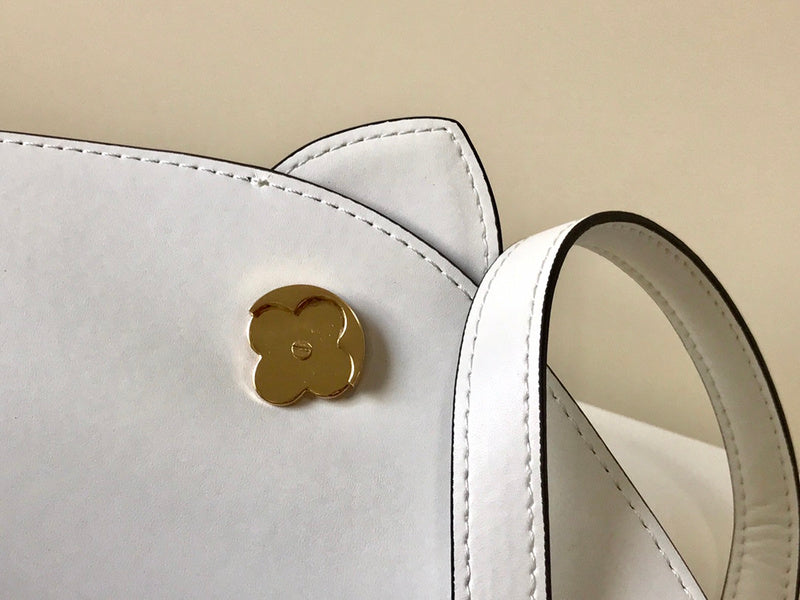 LOV2 Bags - Luxurious Bags  1051