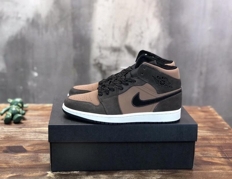SAMC - NKE Shoes - 999