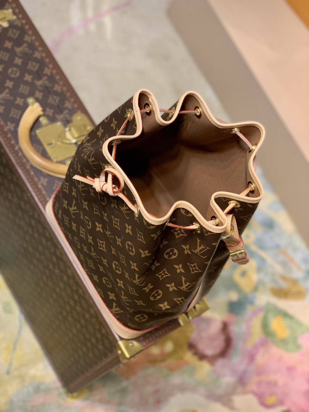LV NoÃƒÂ© Bucket Bag Monogram Canvas For Women,  Shoulder Bags 13.4in/36cm LV M42224
