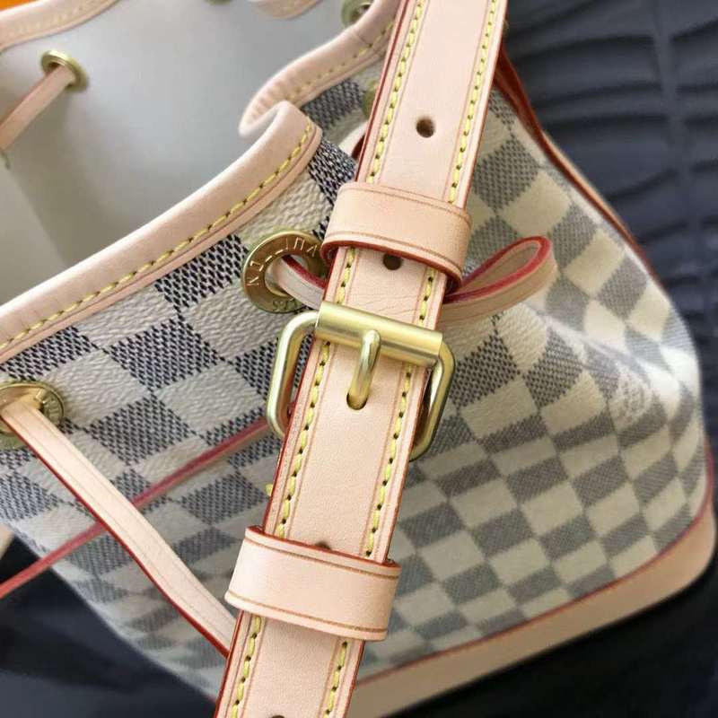 LOV2 Bags - Luxurious Bags  1095