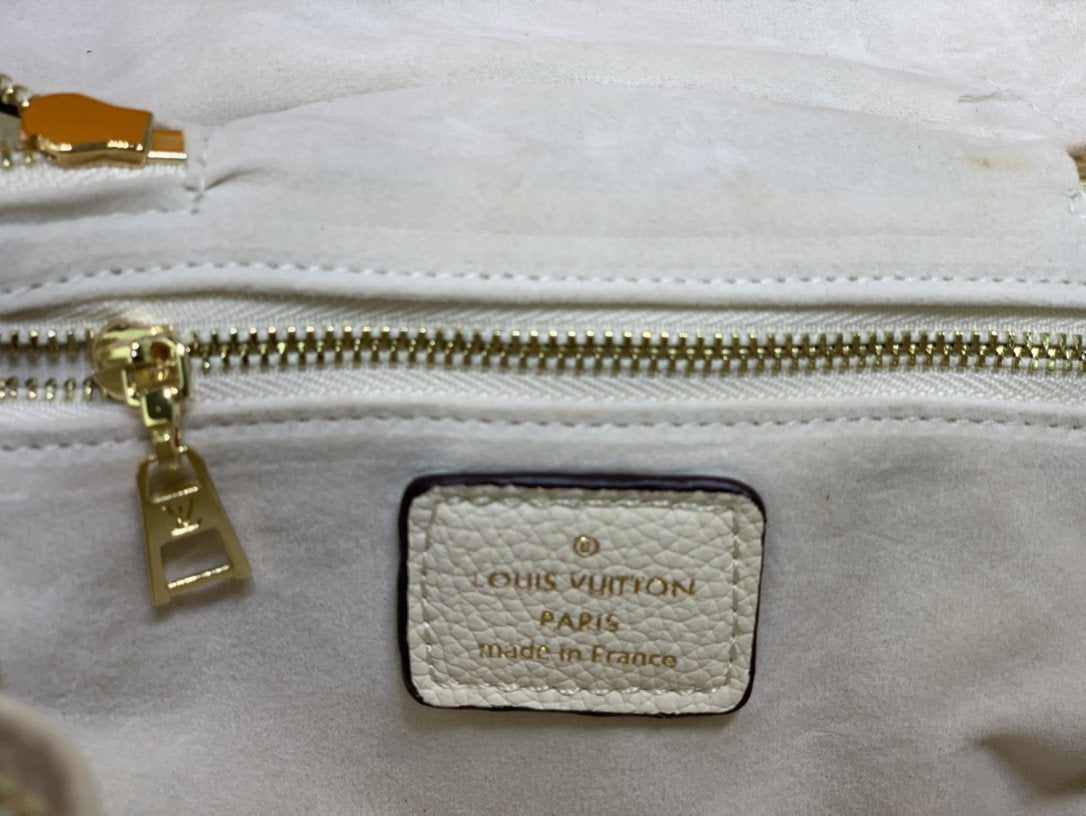 EN - New Arrival Bags LUV 097