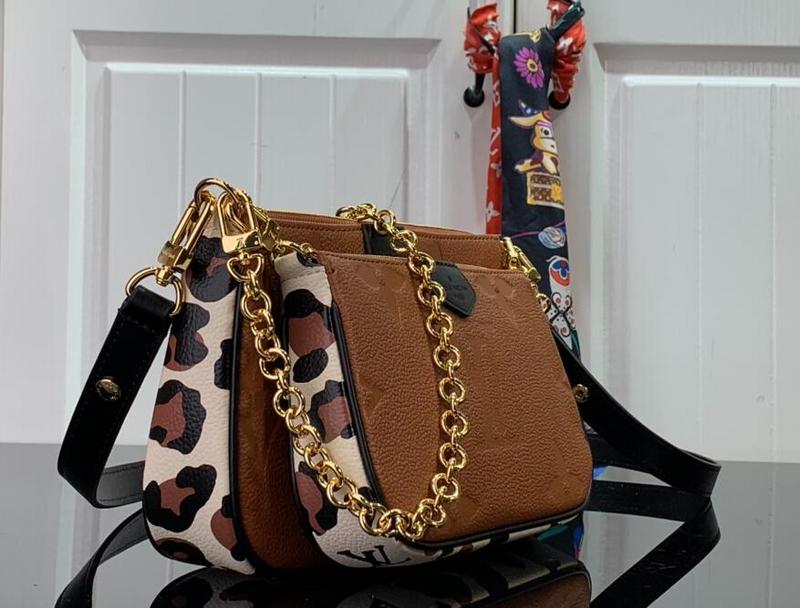 SAMC - LOV Bags - 2342