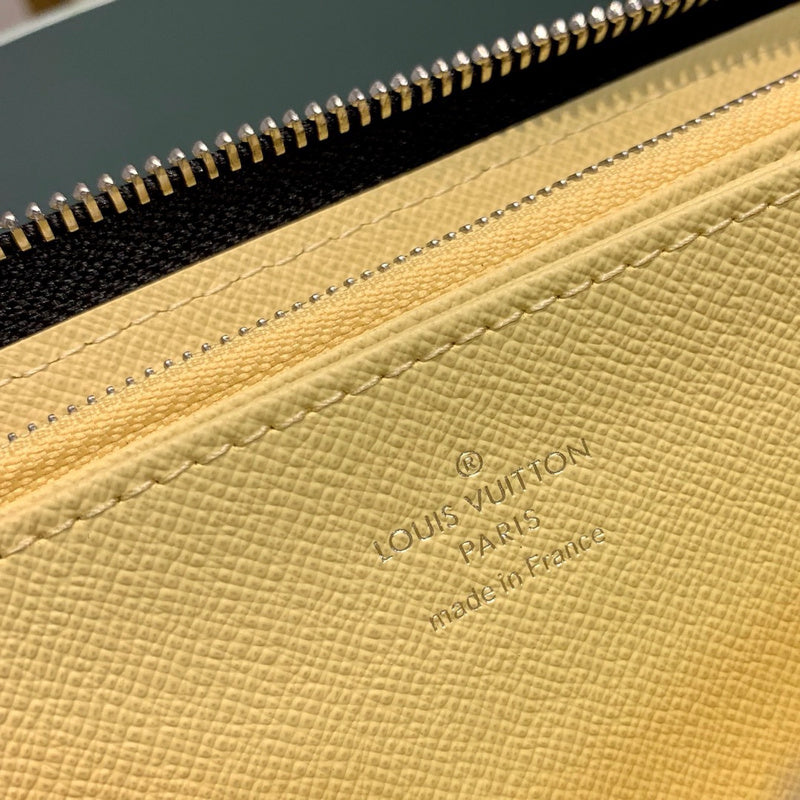 LOV2 Bags - Luxurious Bags  2382