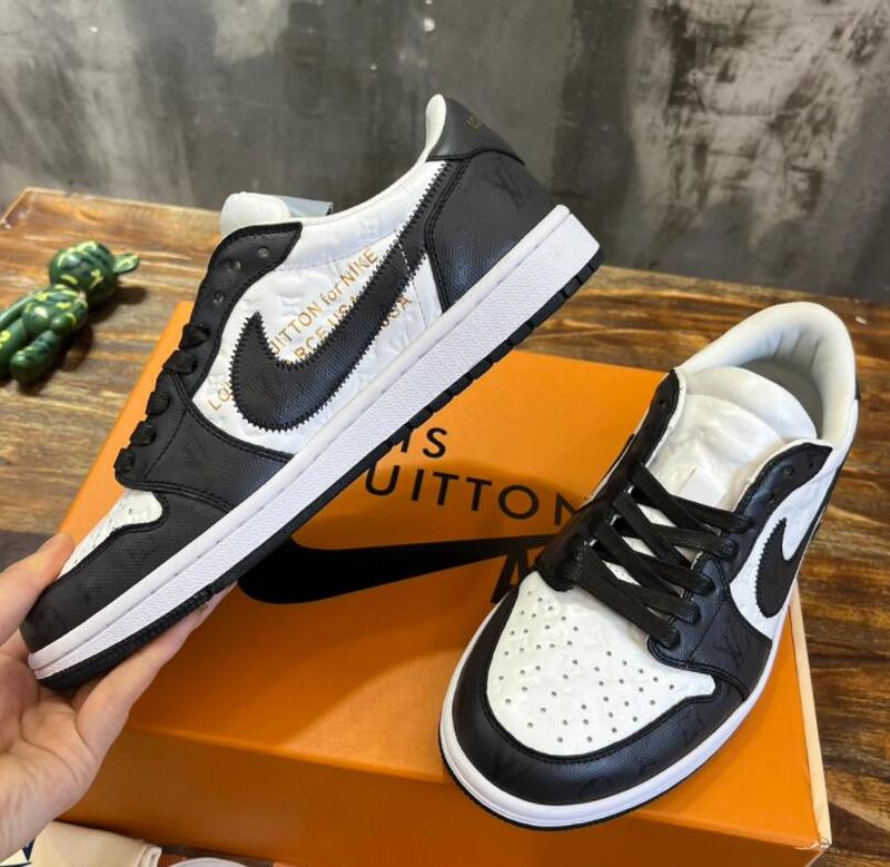 SAMC - NKE Shoes - 405