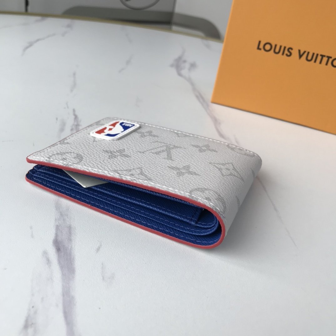 EN - New Arrival Wallet LUV 033