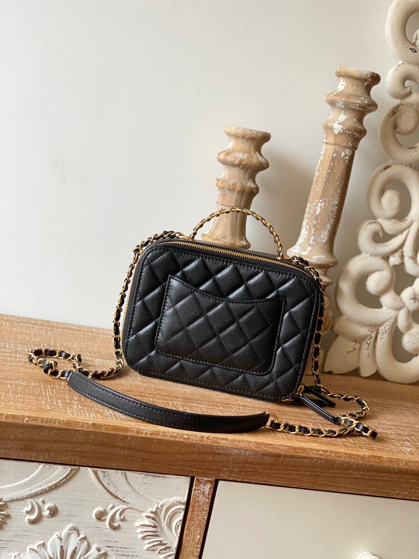 CHLÃ‚Â Small Vanity Case Gold Hardware Black For Women Handbags, Shoulder Bags 5.9in/15cm AS3228 B08008 94305