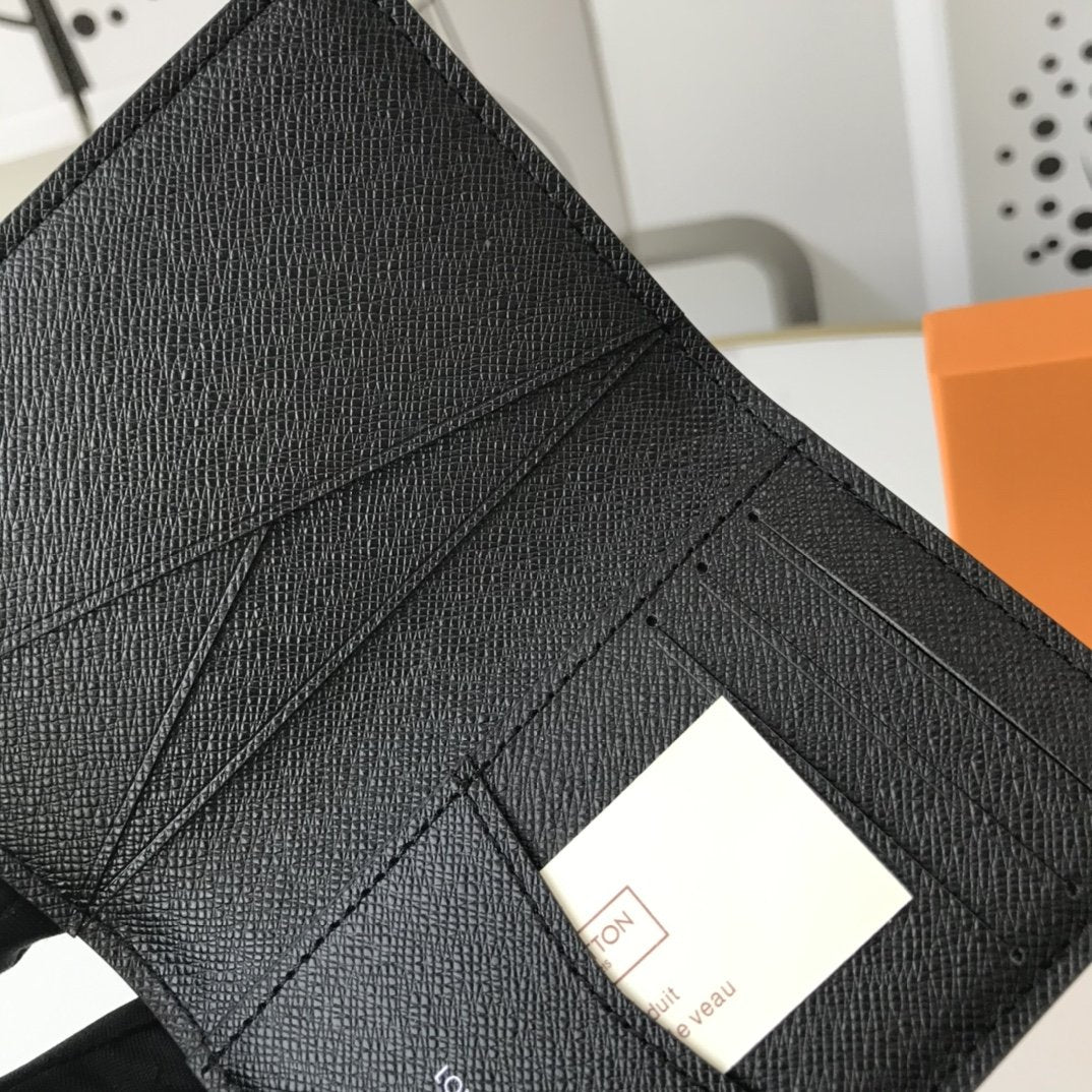 EN - New Arrival Wallet LUV 013