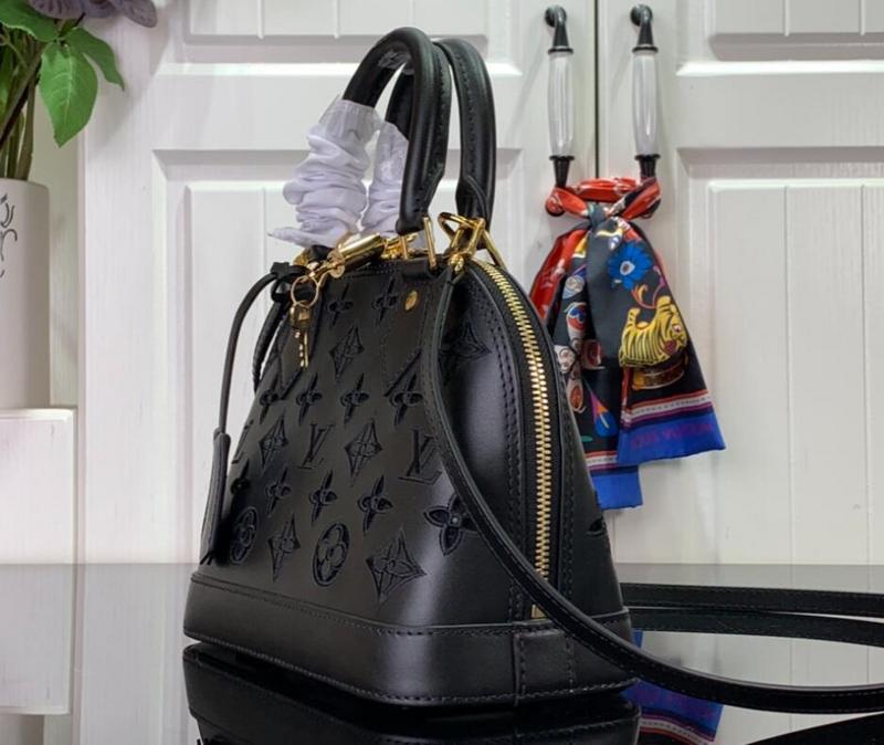 SAMC - LOV Bags - 1063