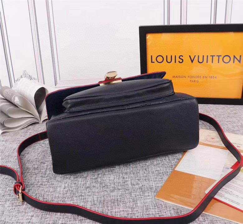 EN - New Arrival Bags LUV 044