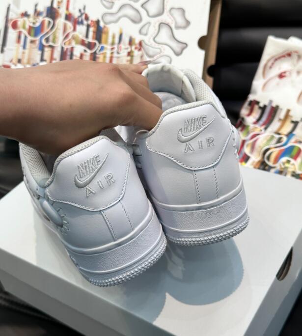 SAMC - NKE Shoes - 349