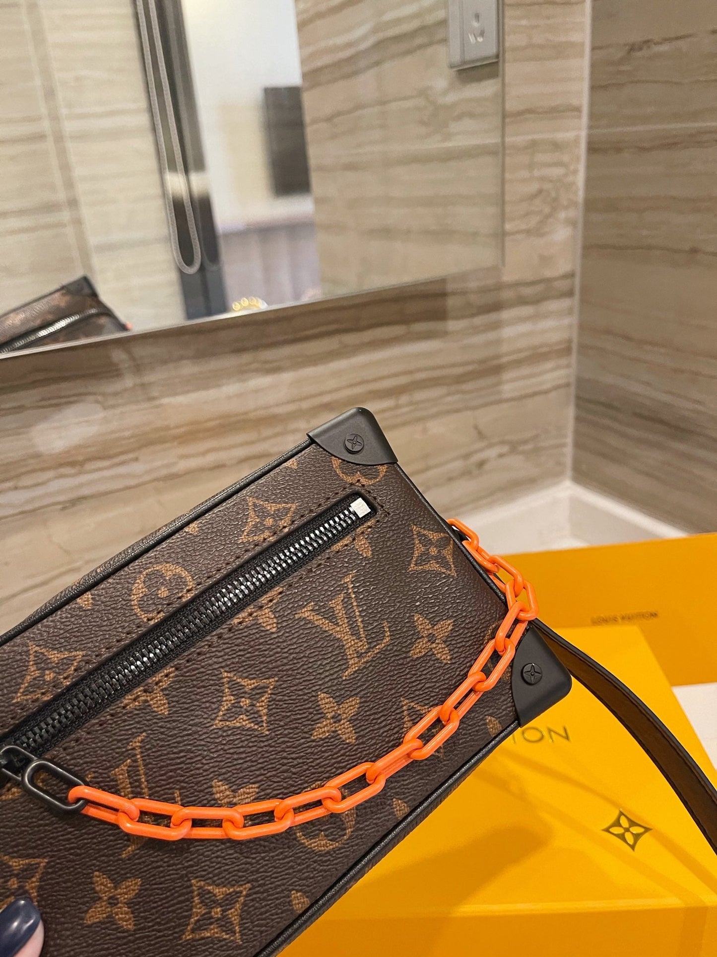 EN - New Arrival Bags LUV 087