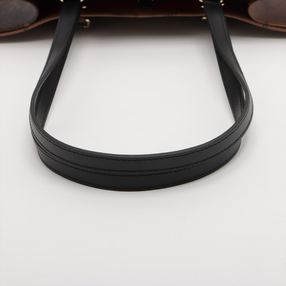 Louis Vuitton Giant Monogram Reversee On The Gor MM M45321