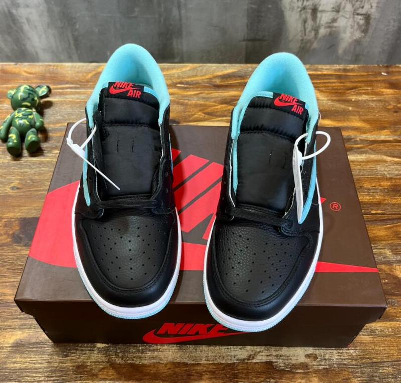 SAMC - NKE Shoes - 493