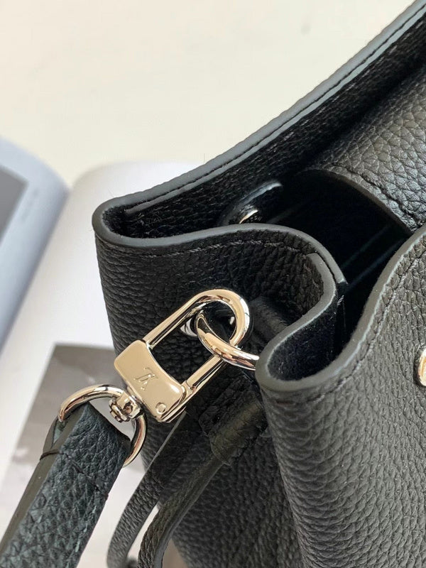 LOV2 Bags - Luxurious Bags  2584
