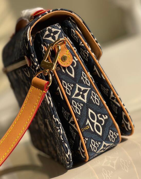 SAMC - LOV Bags - 2533