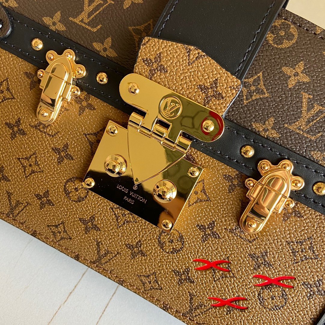 EN - New Arrival Bags LUV 144