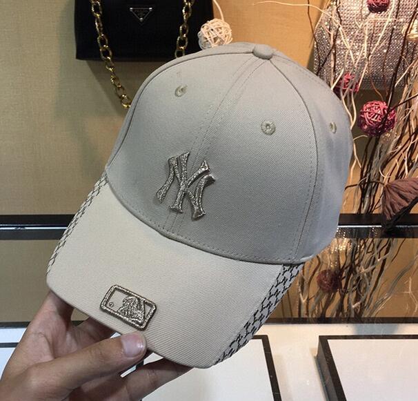 SAMC - Mix Hats - 051
