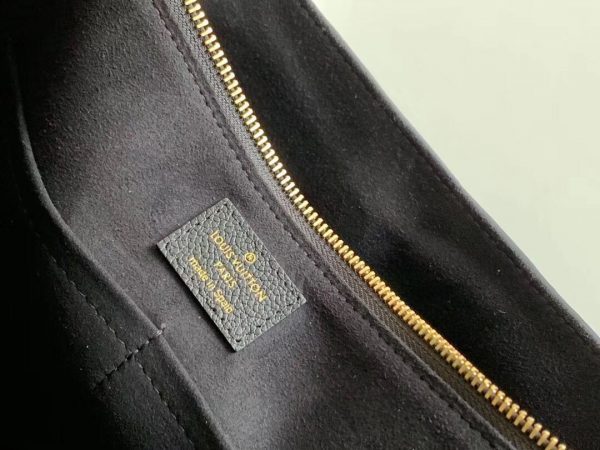 LOV2 Bags - Luxurious Bags  1074