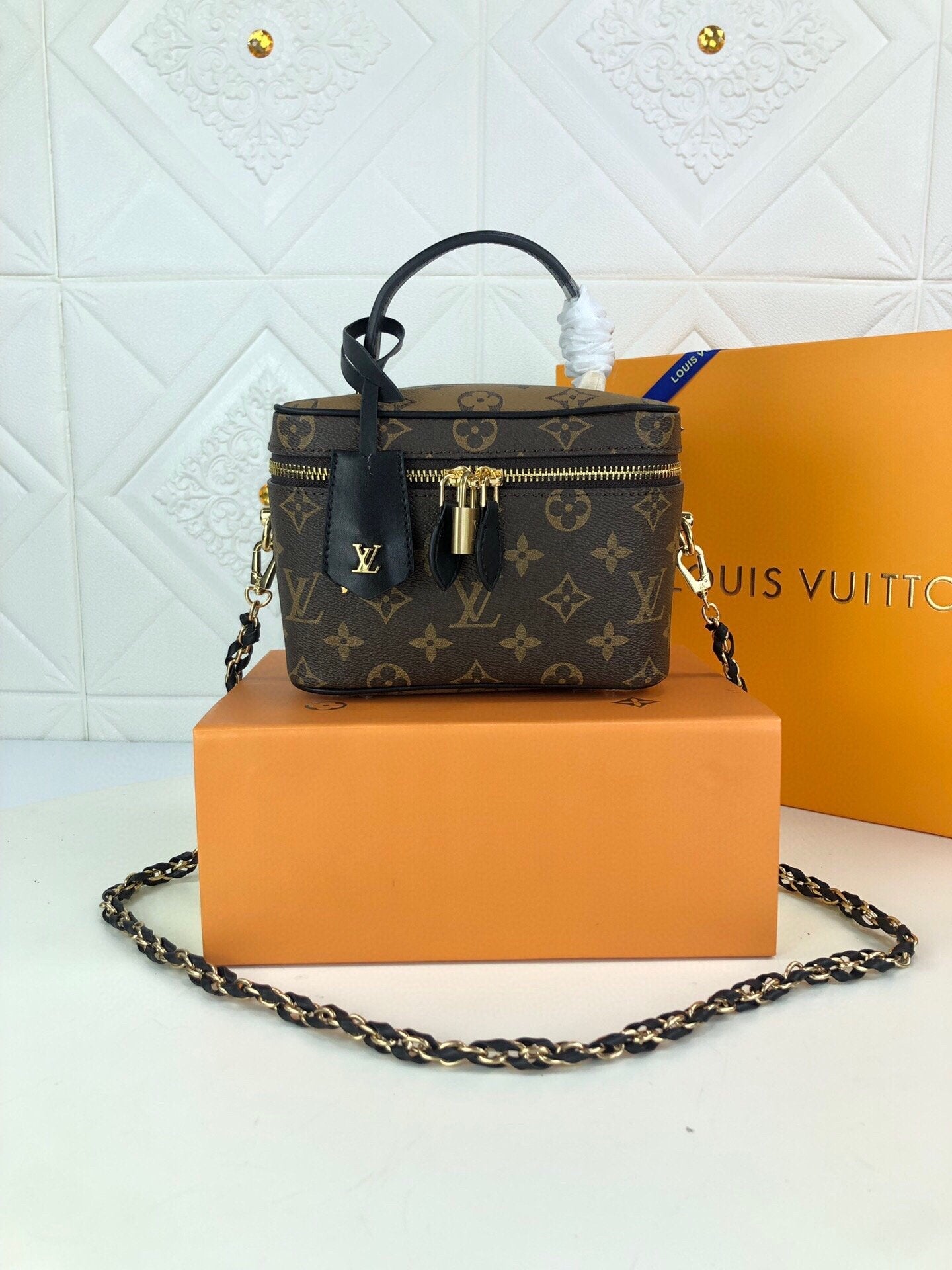 EN - New Arrival Bags LUV 026
