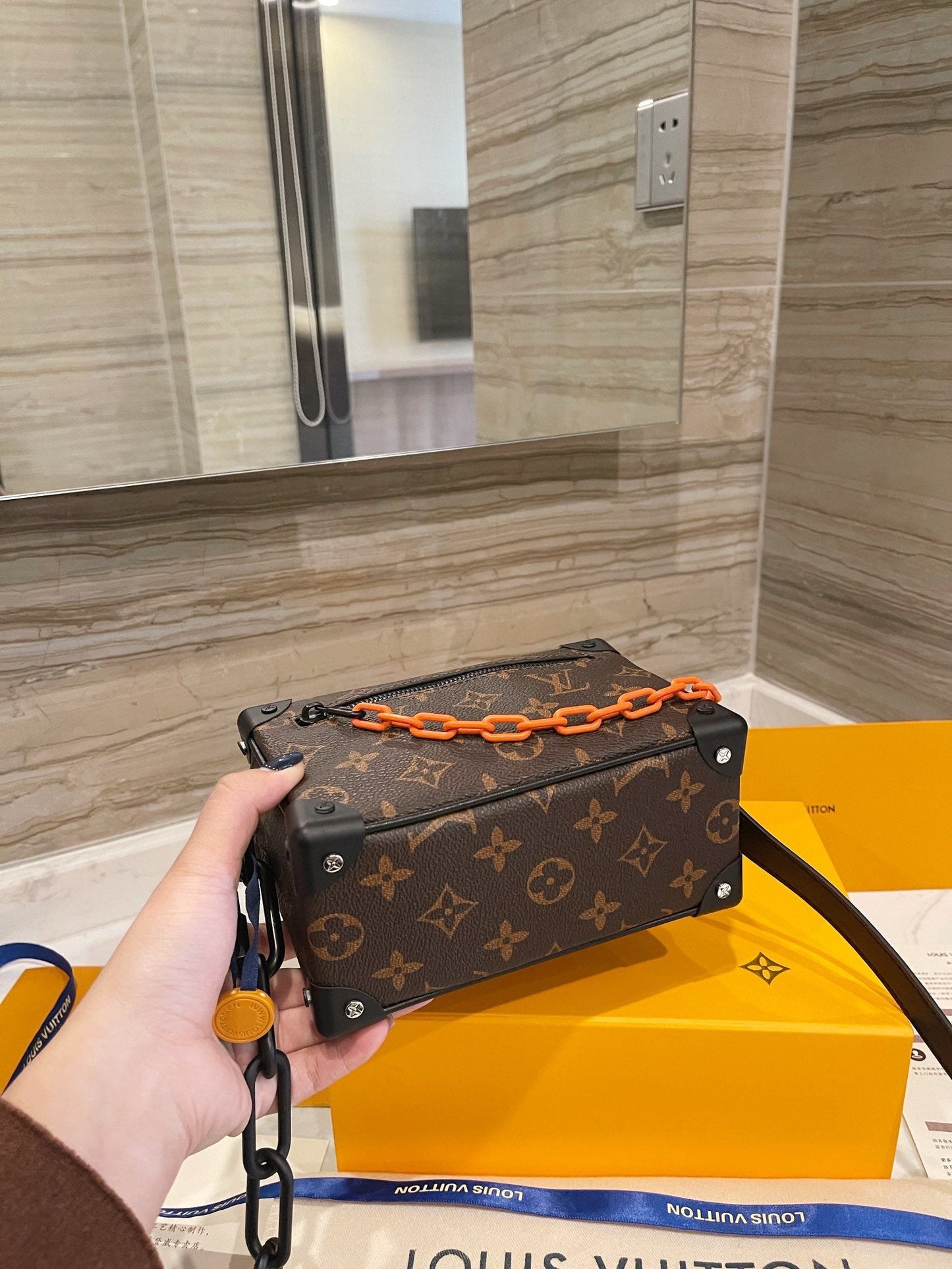 EN - New Arrival Bags LUV 087