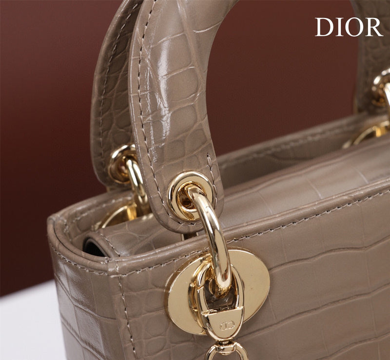 ELE - Dir Bags - 1770