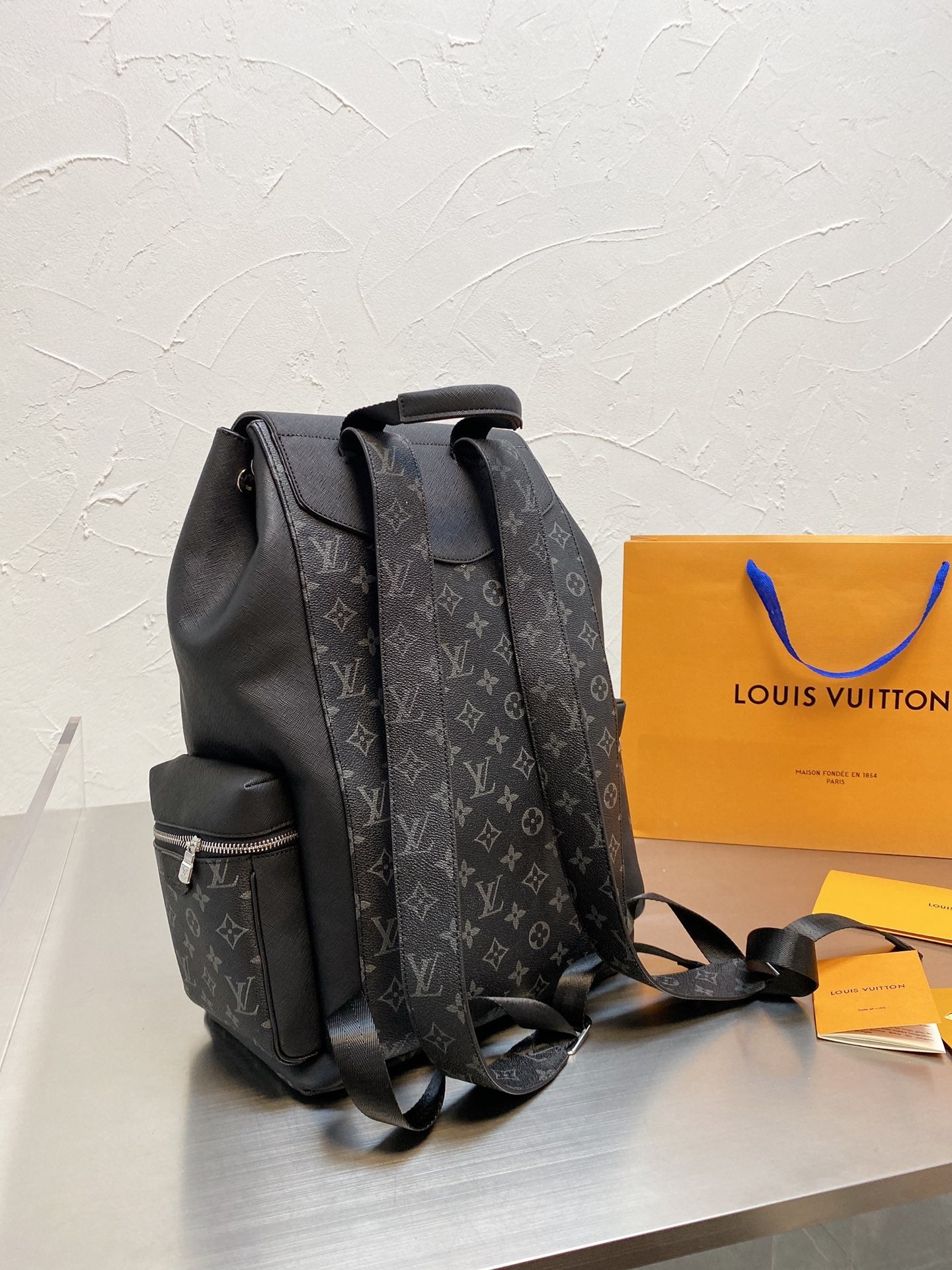 EN - New Arrival Bags LUV 078