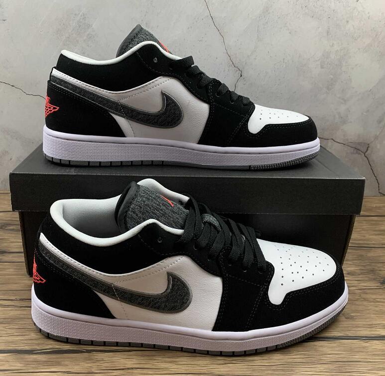 SAMC - NKE Shoes - 1501