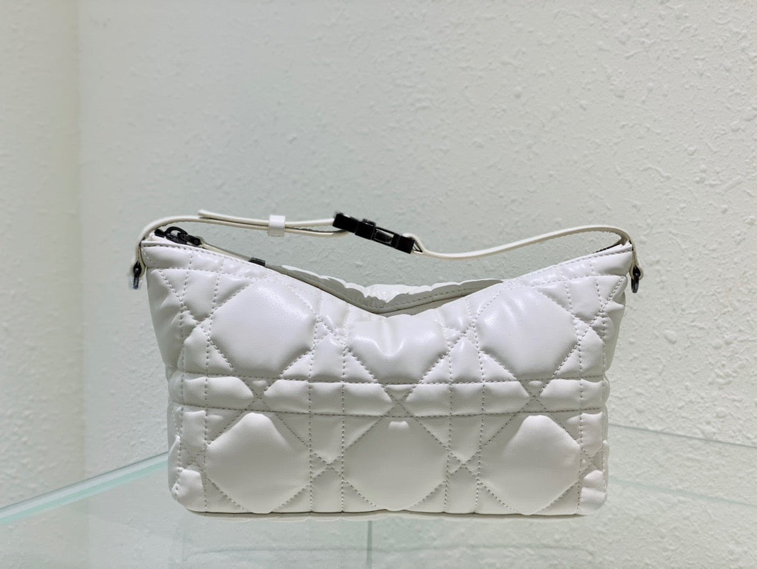 GLAMI MeGLAMIum DYORTravel Nomad Pouch White, For Women, WomenÃ¢â‚¬â„¢s Handbags 8.5in/22cm CD S5554BMIG_M030