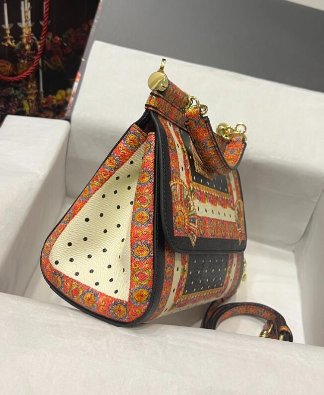 SAMCC - DAG Bags - 117