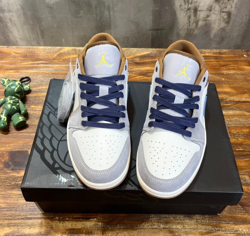 SAMC - NKE Shoes - 137
