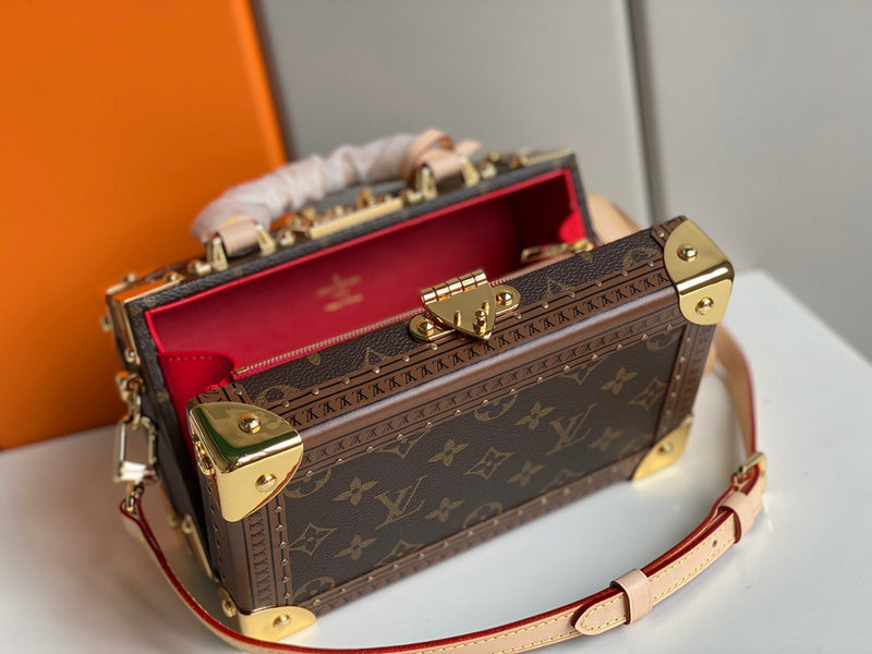 LOV2 Bags - Luxurious Bags  1441
