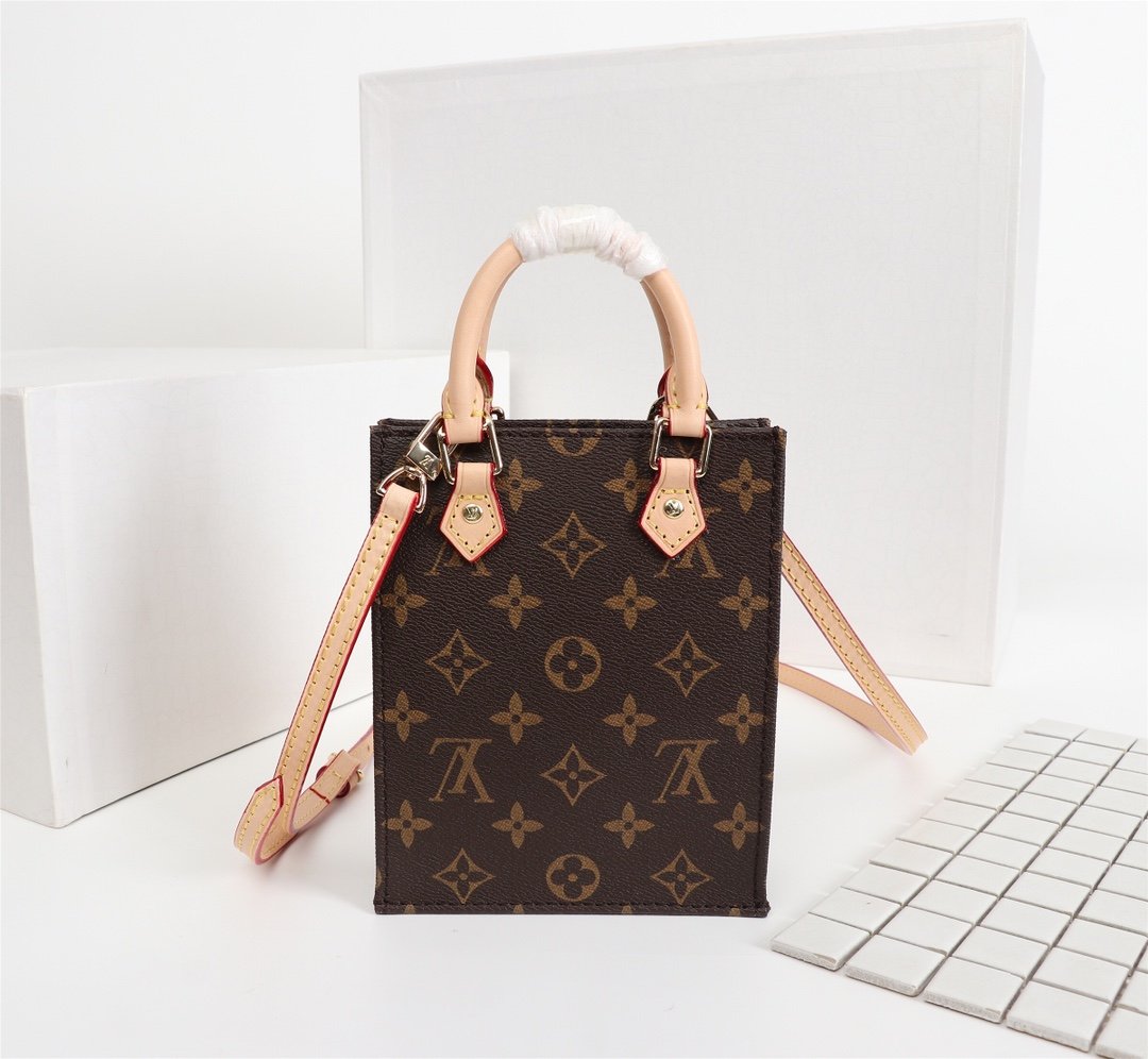 EN - New Arrival Bags LUV 010