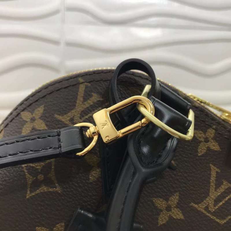 LOV2 Bags - Luxurious Bags  1122