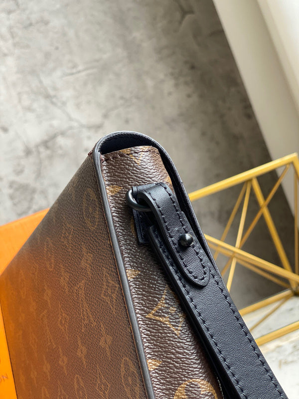 LOV2 Bags - Luxurious Bags  1414