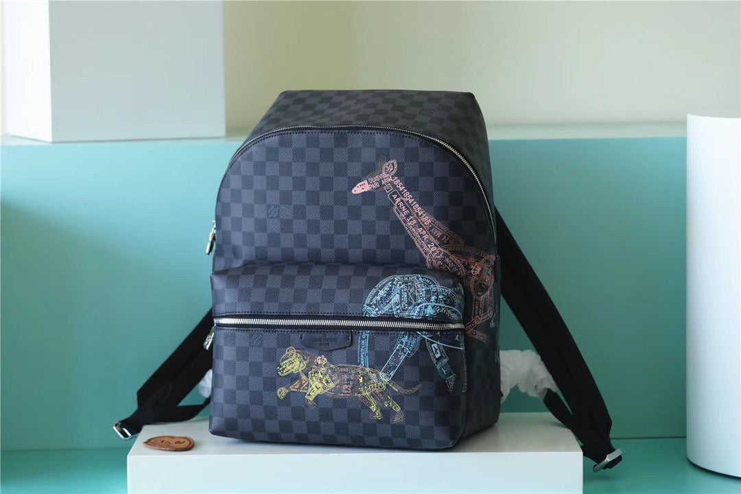 LV GLAMIscovery Backpack Damier Graphite Canvas For Men, Bags 40cm LV N45275