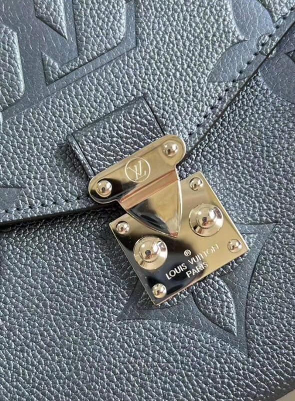 SAMC - LOV Bags - 2031