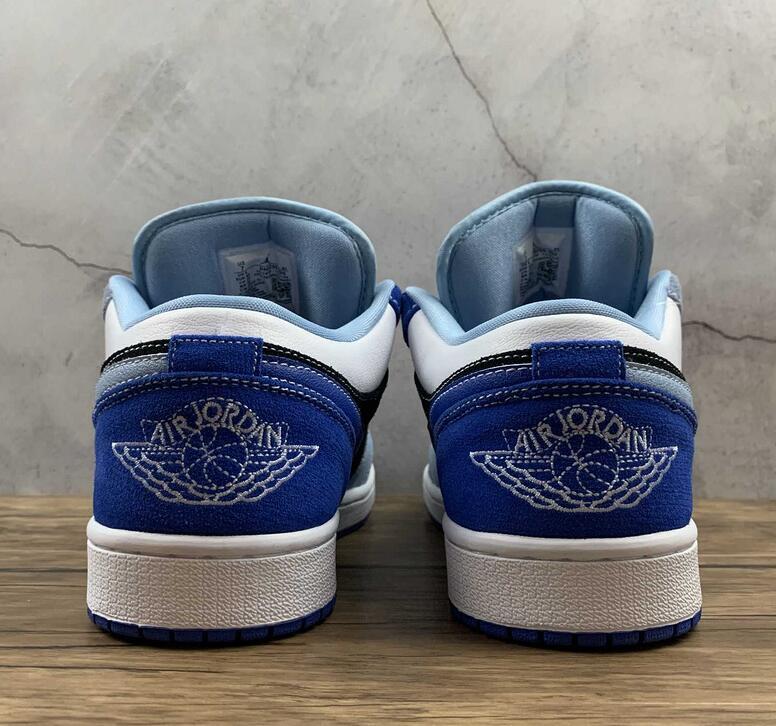SAMC - NKE Shoes - 1433