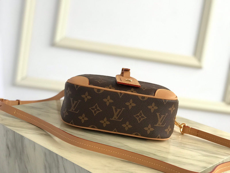 LOV2 Bags - Luxurious Bags  2546