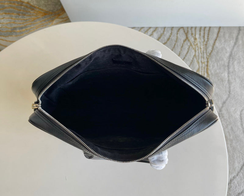 LOV2 Bags - Luxurious Bags  1242
