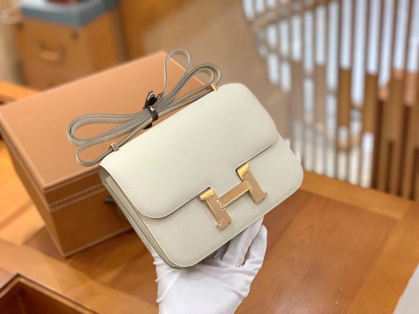 GLAMI ConstanGLAMI 23 Epsom White For Women, Handbags, Shoulder Bags 9in/23cm