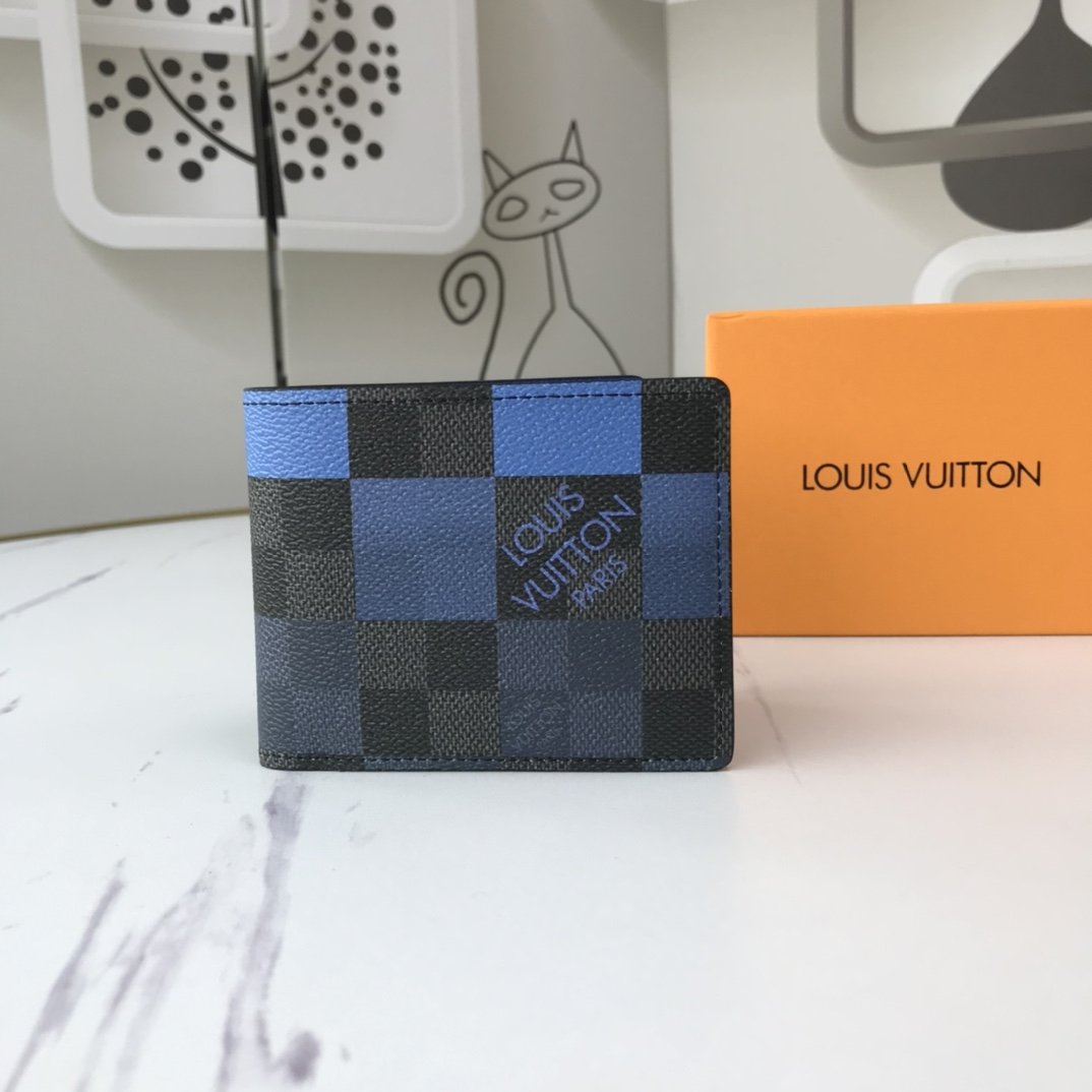 EN - New Arrival Wallet LUV 046
