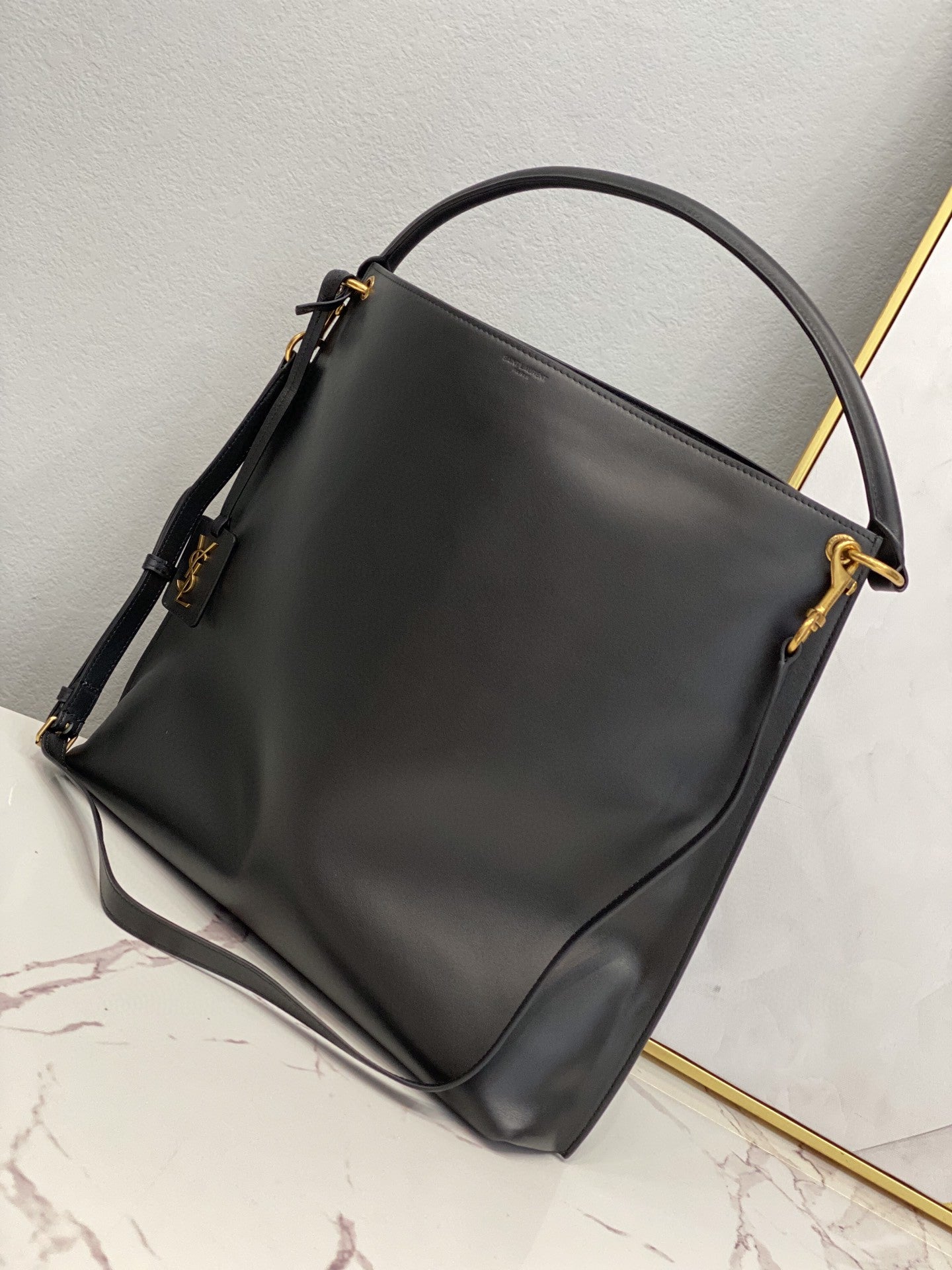 GLAMI Shopping N/S In Supple Black For Women 13.7in/35cm YSL 600306CSV0J1000