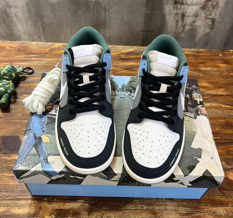 SAMC - NKE Shoes - 235