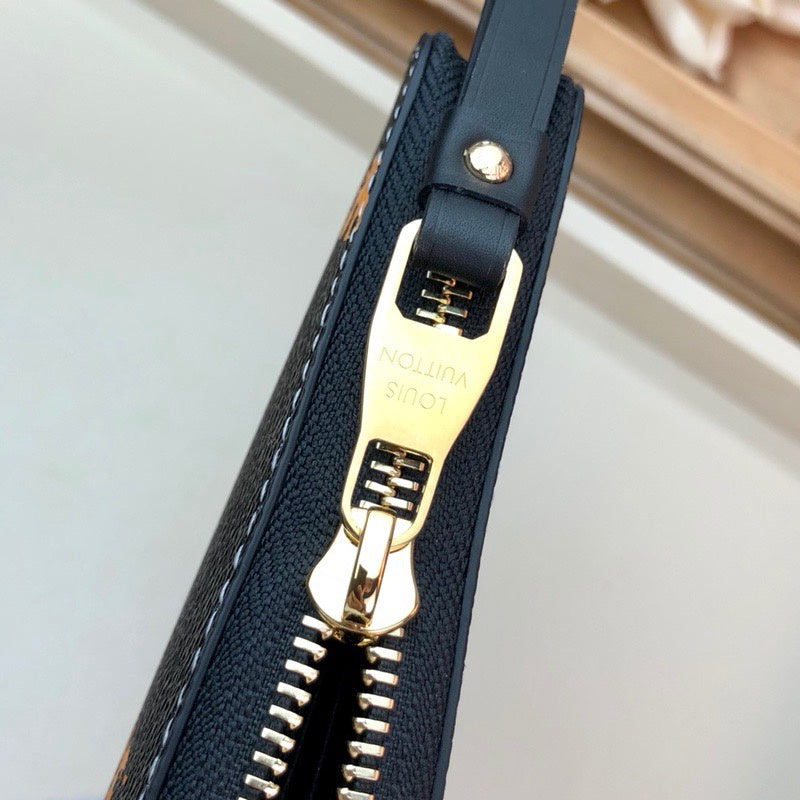 LOV2 Bags - Luxurious Bags  2432