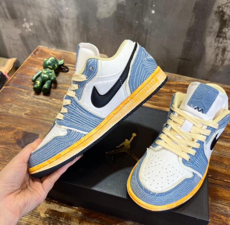 SAMC - NKE Shoes - 382